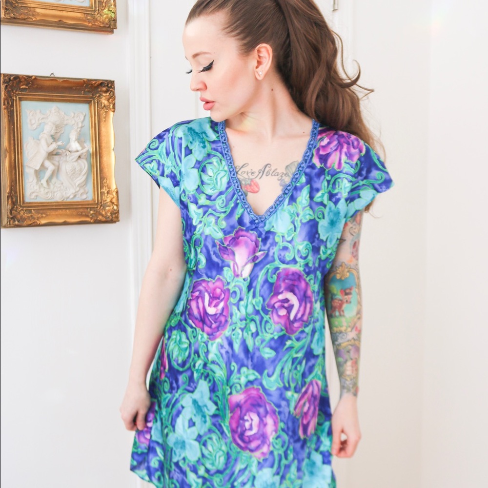 Vintage 1980s California Dynasty Floral Nightgown